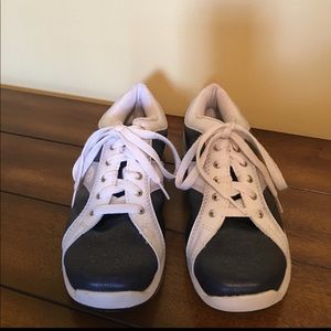 Dexter Bowling shoes